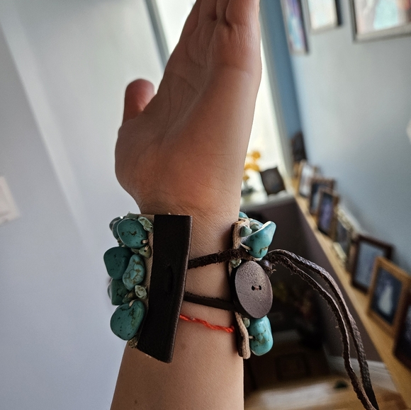 Turquoise Beaded Bracelet - Picture 4 of 5